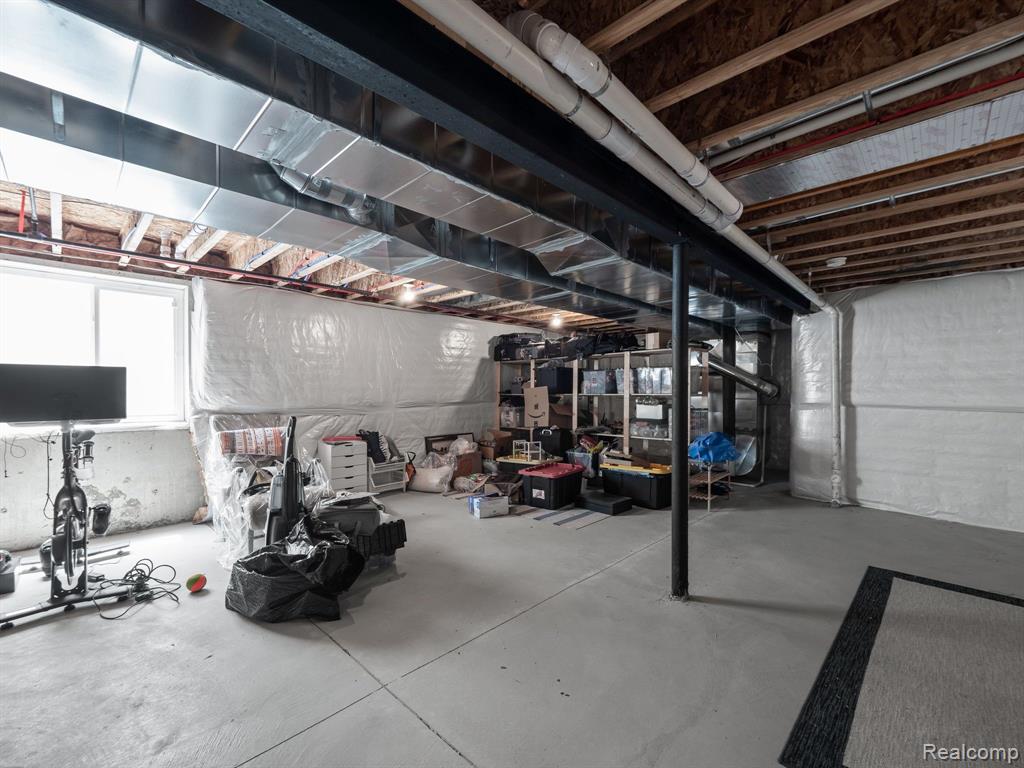 4310 Kent Road Royal Oak, MI 48073 - Photo 29 of 35