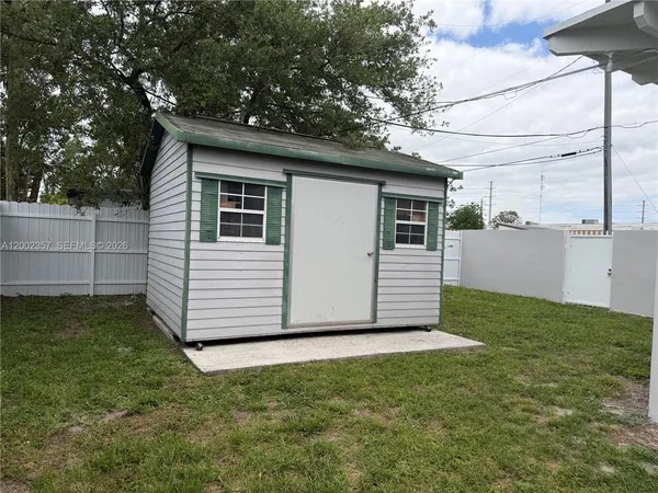 $3,000 | 251 Southwest 69th Avenue, Miami, FL 33144