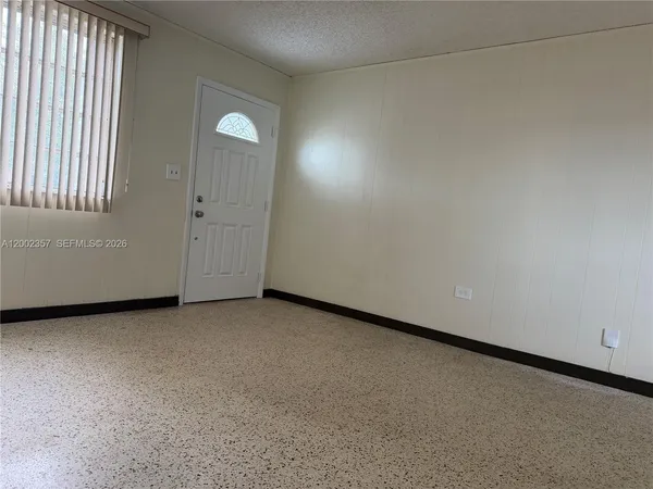 $3,000 | 251 Southwest 69th Avenue, Miami, FL 33144