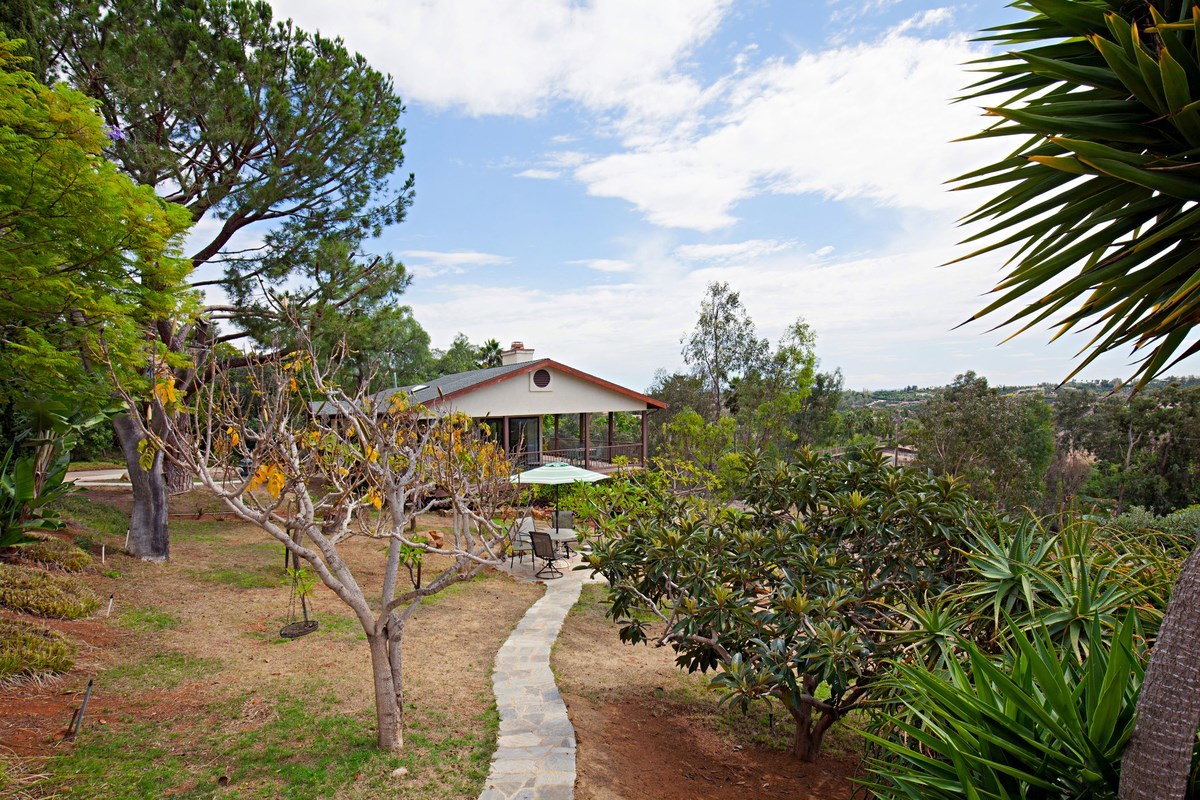 3442 Bumann Road Encinitas, CA 92024 - Photo 16 of 25 WALKWAY FROM MAIN HOUSE TO ACCESSORY/RENTAL HOUSE