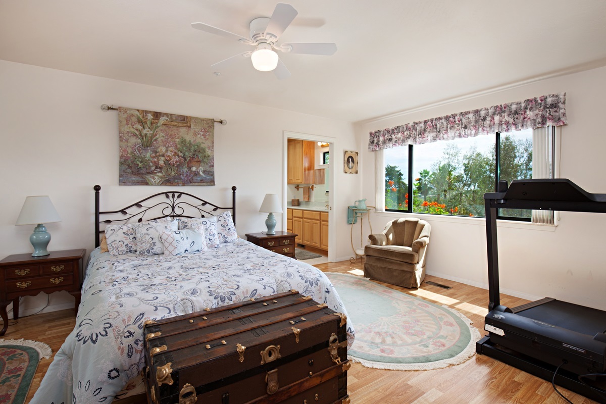 3442 Bumann Road Encinitas, CA 92024 - Photo 19 of 25 BEDROOM/BATH OF ACCESSORY/GUEST HOUSE