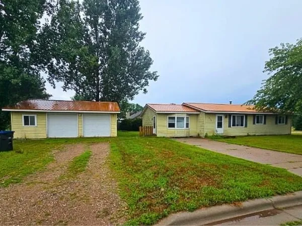 $230,000 | 214 Pearl Avenue, Shawano, WI 54166
