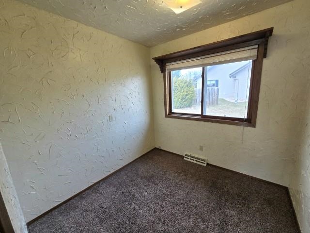 214 Pearl Avenue Shawano, WI 54166 - Photo 12 of 19