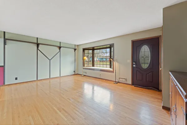 $325,000 | 1249 8th Lane, Anoka, MN 55303