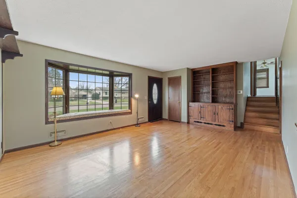 $325,000 | 1249 8th Lane, Anoka, MN 55303