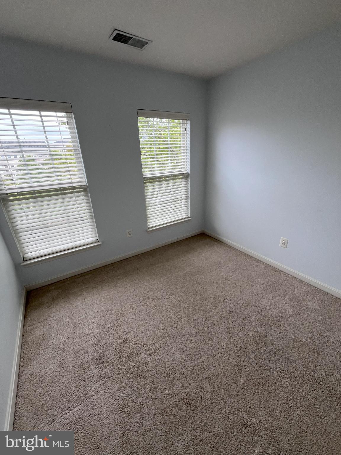 44295 Suscon Square Ashburn, VA 20147 - Photo 11 of 12 First Secondary Room