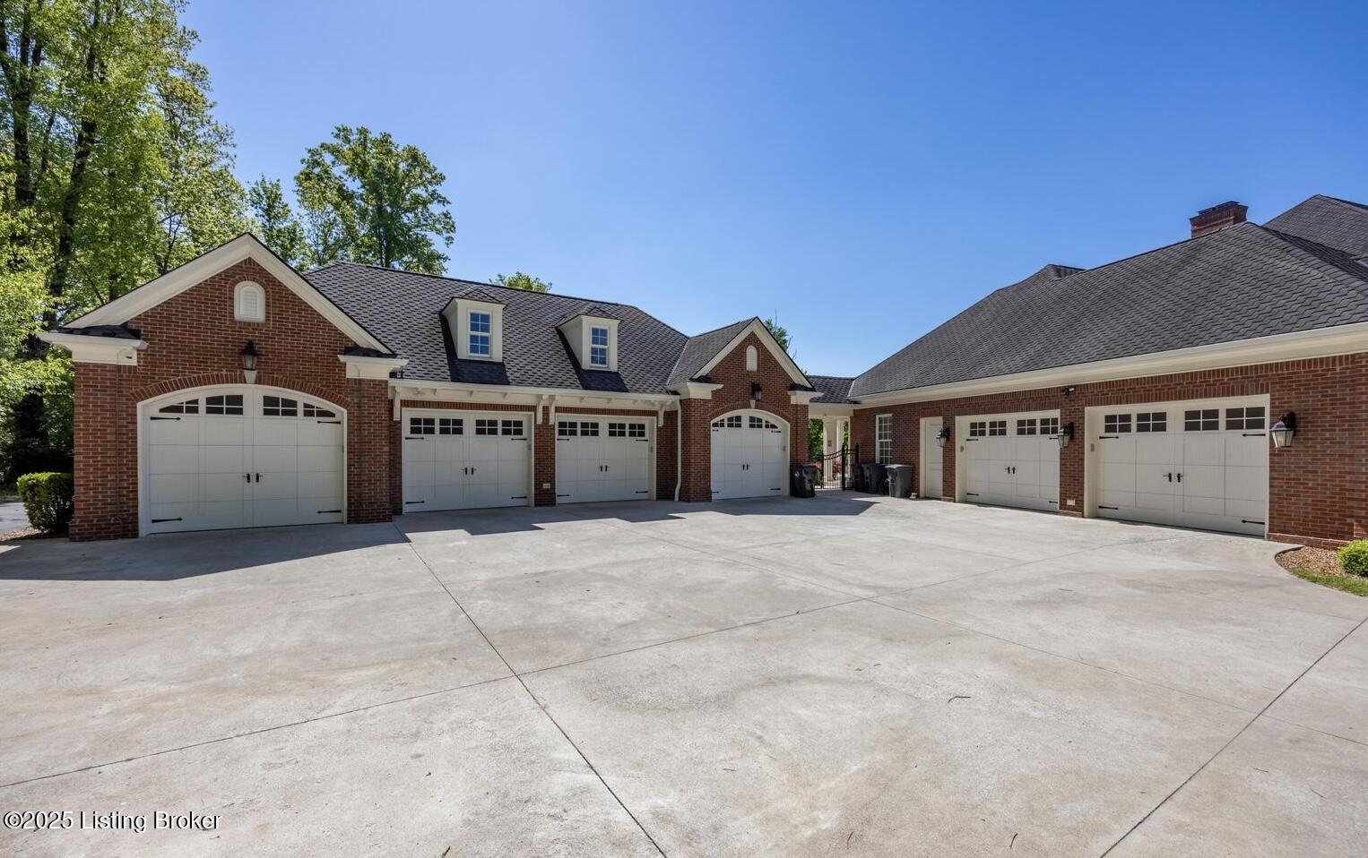 blakely garages