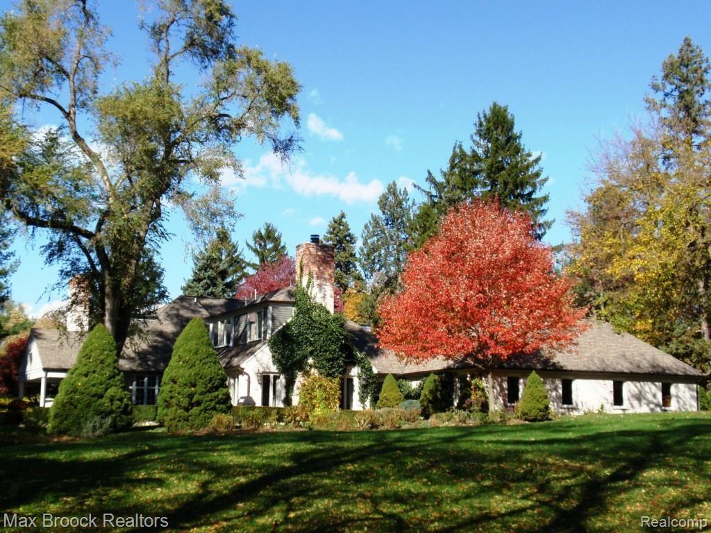 4875 Charing Cross Road Bloomfield Hills, MI 48304 - Photo 40 of 45