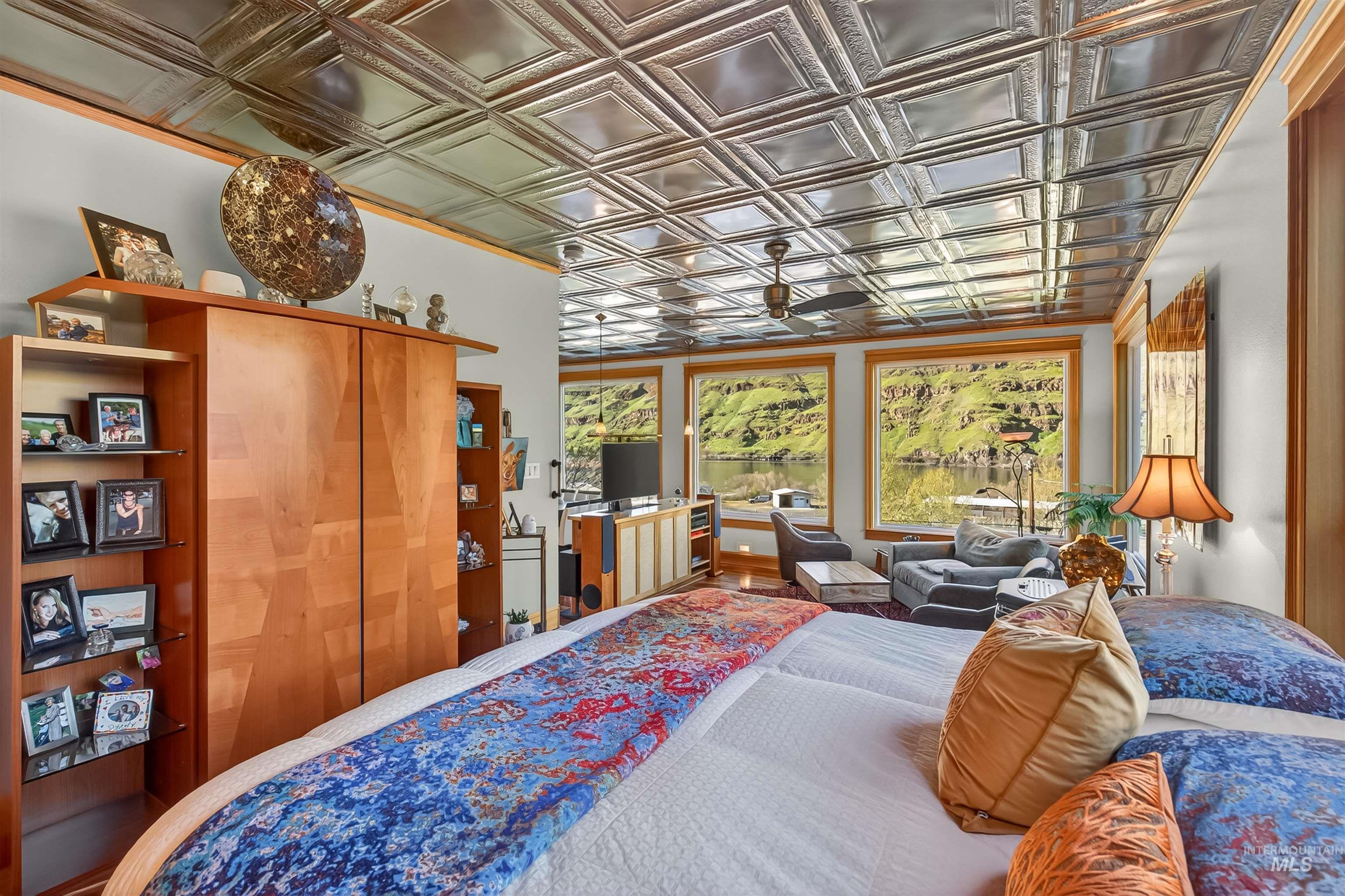 6382 Snake River Road Asotin, WA 99402 - Photo 6 of 34 Bedroom with an ornate ceiling