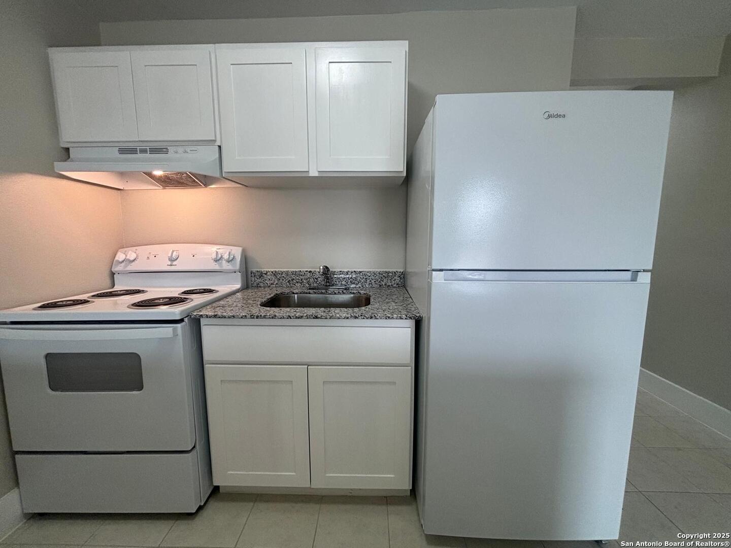 1303 Philadelphia Street, Unit 2 Laredo, TX 78041 - Photo 2 of 9