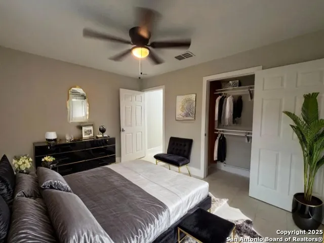 $950 | 1303 Philadelphia Street, Unit 2, Laredo, TX 78041