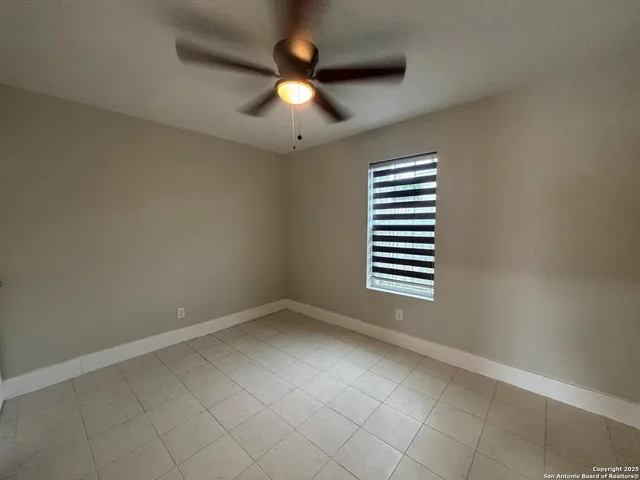 $950 | 1303 Philadelphia Street, Unit 2, Laredo, TX 78041