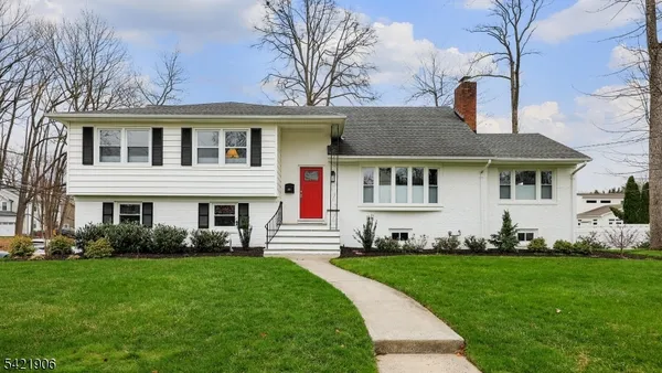 $1,399,000 | 401 Poe Avenue, Westfield, NJ 07090