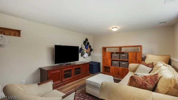 $1,399,000 | 401 Poe Avenue, Westfield, NJ 07090