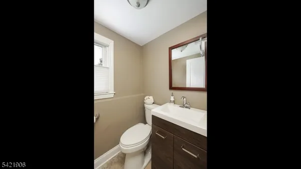 $1,399,000 | 401 Poe Avenue, Westfield, NJ 07090