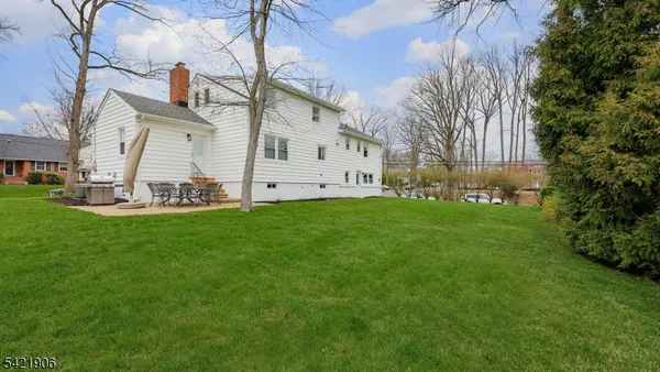 $1,399,000 | 401 Poe Avenue, Westfield, NJ 07090