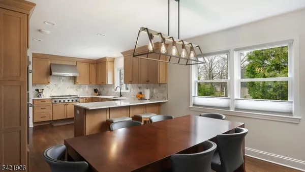 $1,399,000 | 401 Poe Avenue, Westfield, NJ 07090