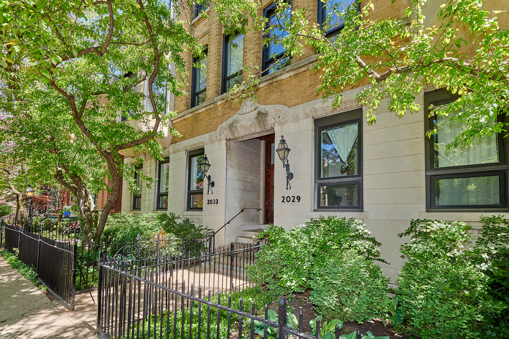 2033 North Racine Avenue, Unit 2D Chicago, IL 60614 - Photo 1 of 24