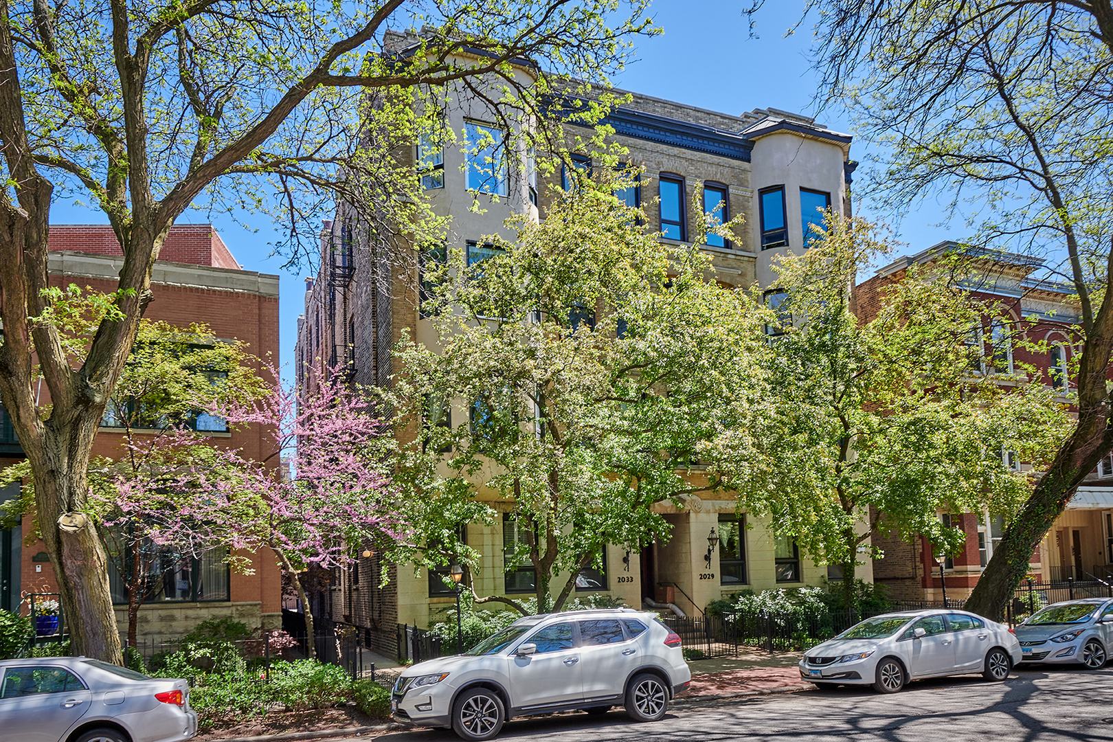 2033 North Racine Avenue, Unit 2D Chicago, IL 60614 - Photo 2 of 24