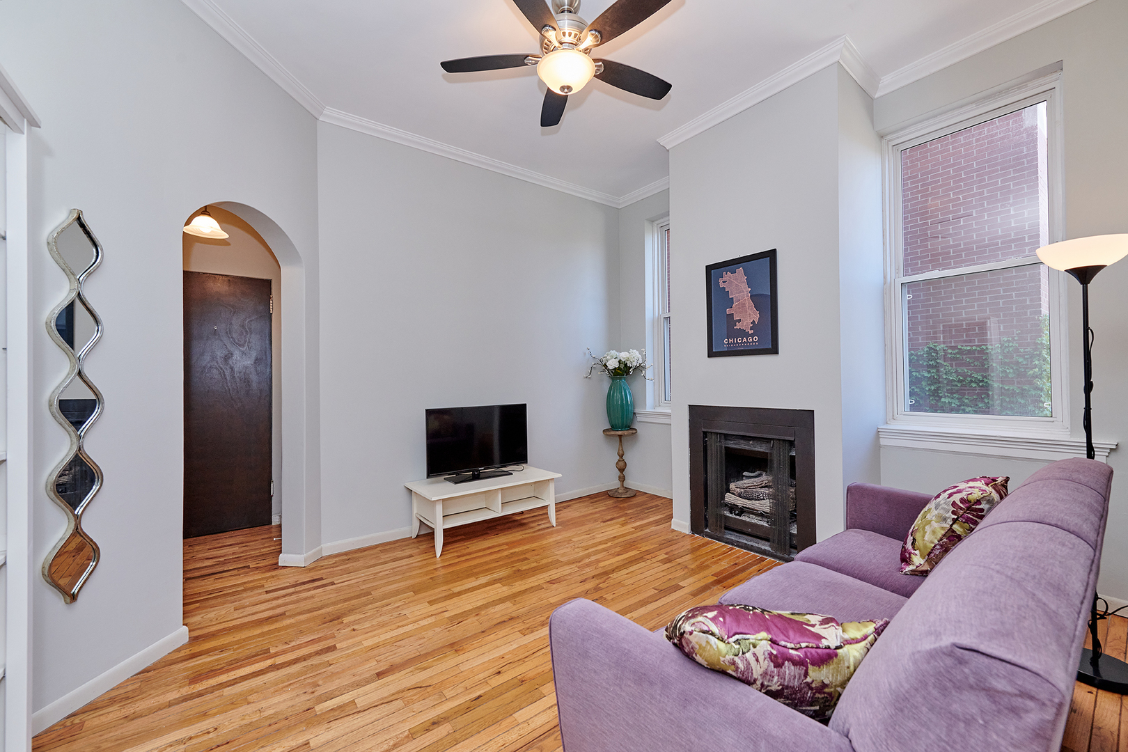 2033 North Racine Avenue, Unit 2D Chicago, IL 60614 - Photo 3 of 24