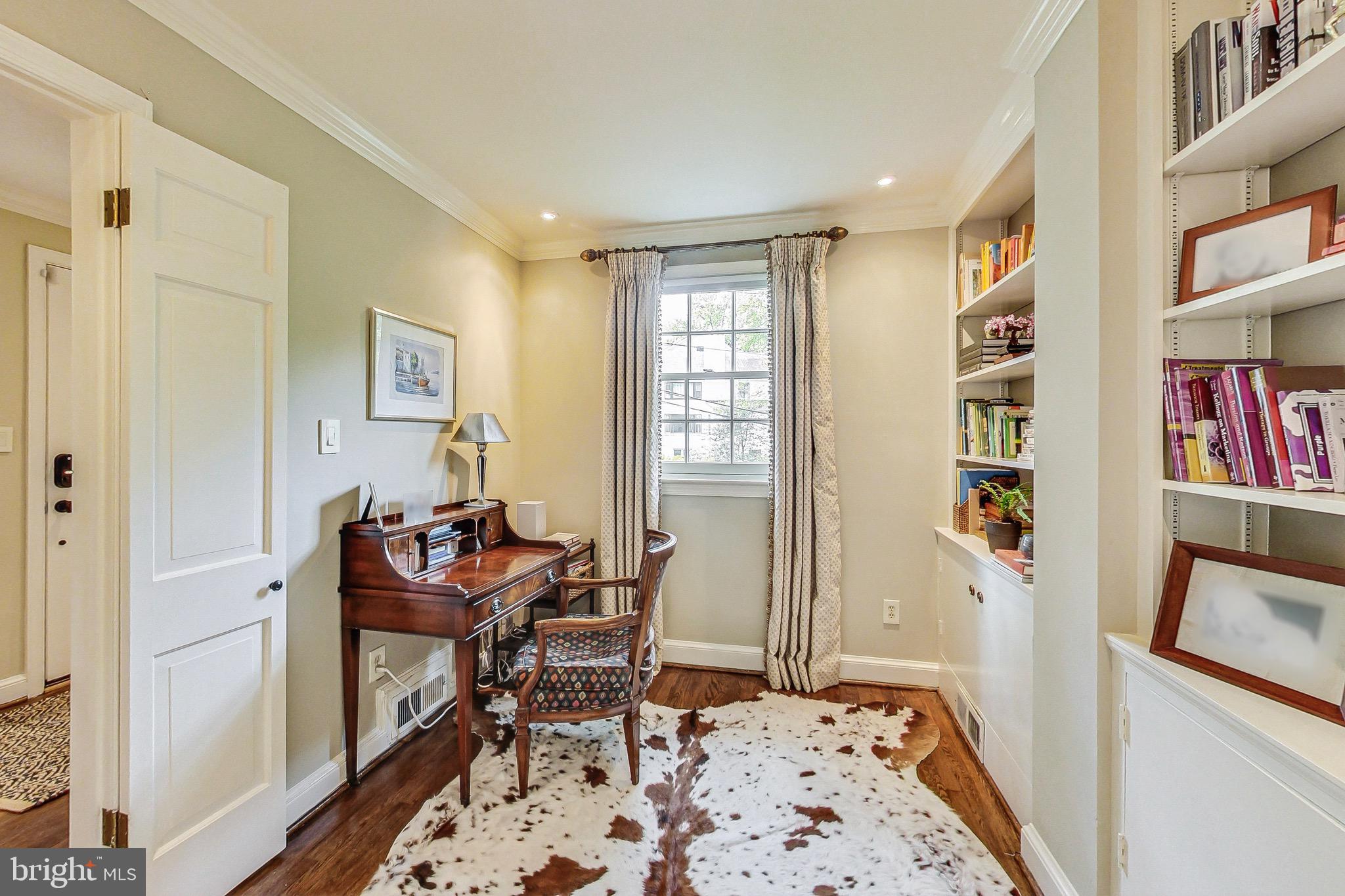 4831 Calvert Street Northwest Washington, DC 20007 - Photo 18 of 44