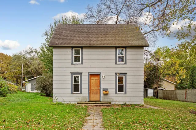 $229,900 | 1519 North 4th Street, Mankato, MN 56001