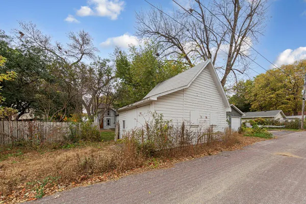 $194,900 | 1519 North 4th Street, Mankato, MN 56001
