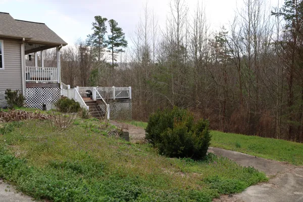 $379,000 | 294 North Woods Lane, Trenton, GA 30752