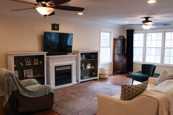 $379,000 | 294 North Woods Lane, Trenton, GA 30752