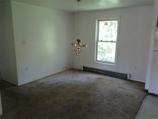 24 Chilmark Street Worcester, MA 01604 - Photo 9 of 30 Gallery Image 9