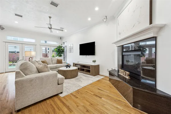 $9,000 | 5346 McCulloch Circle, Houston, TX 77056