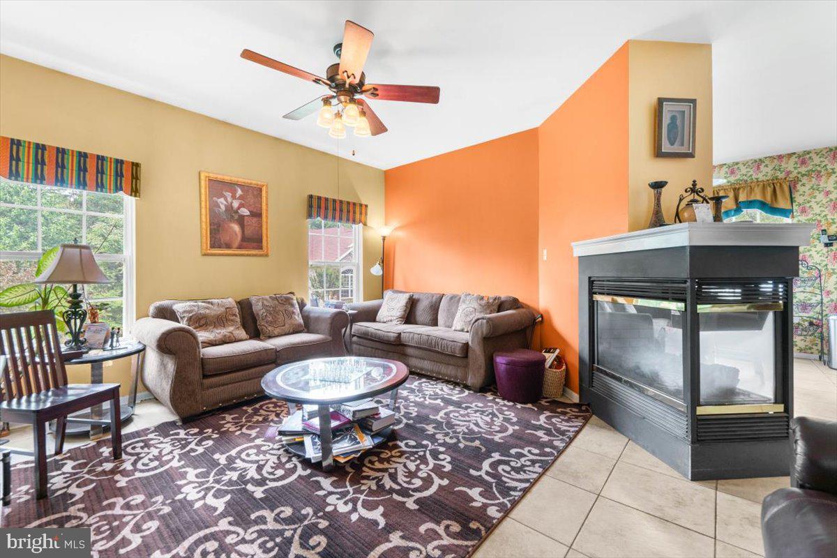 7 Kings Court Marcus Hook, PA 19061 - Photo 20 of 45