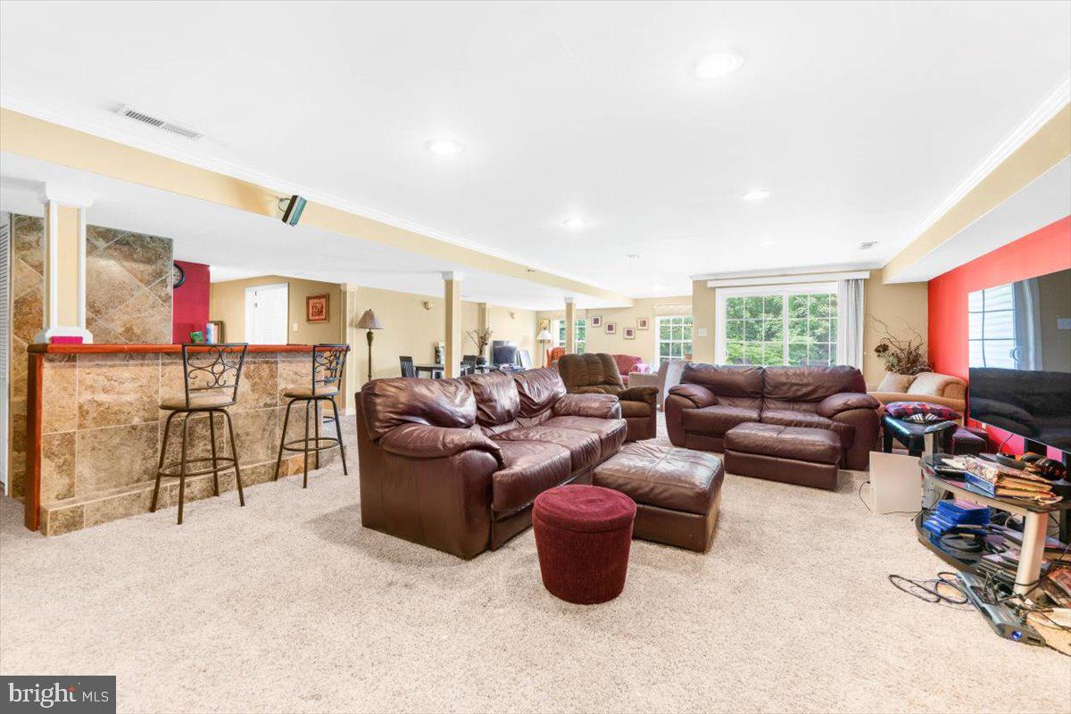 7 Kings Court Marcus Hook, PA 19061 - Photo 33 of 45