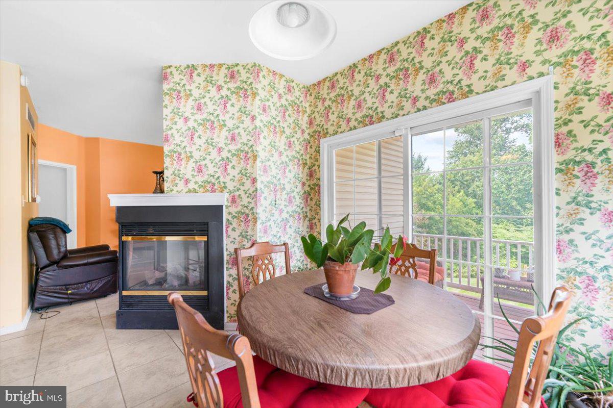 7 Kings Court Marcus Hook, PA 19061 - Photo 6 of 45