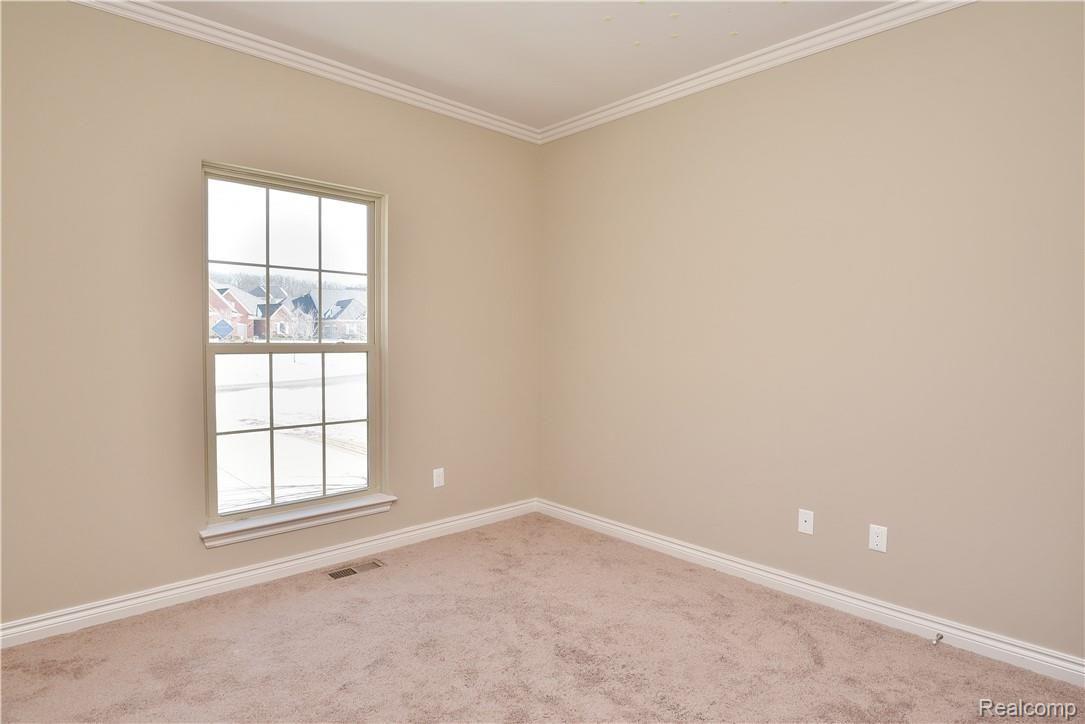 5166 Brecon Court, Unit 49 Rochester, MI 48306 - Photo 18 of 35 5166 Brecon Ct_18.JPG