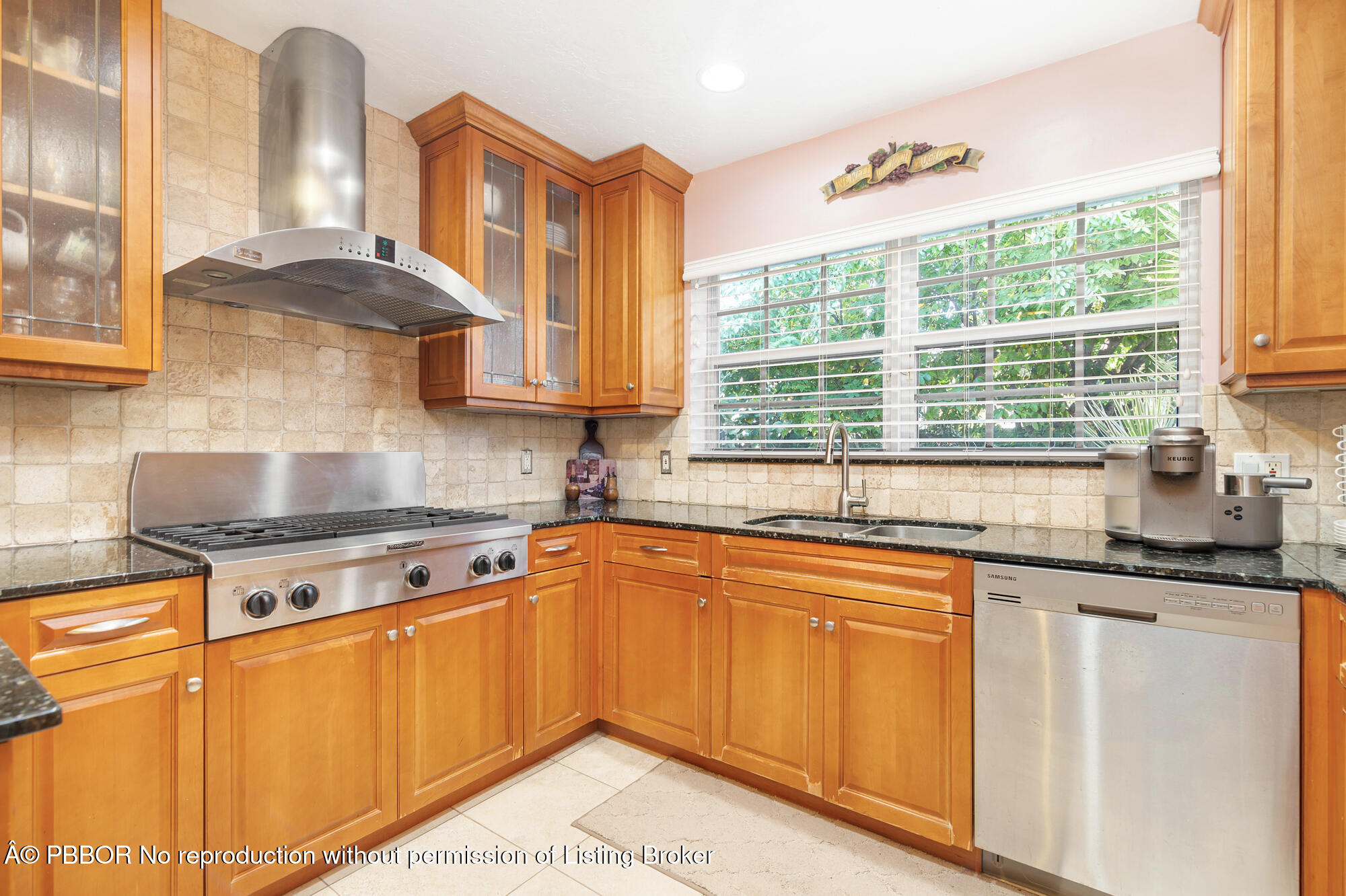 236 Avila Road West Palm Beach, FL 33405 - Photo 10 of 23 Kitchen