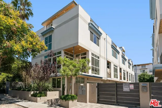 $1,225,000 | 6737 West Hepburn Way, Los Angeles, CA 90038