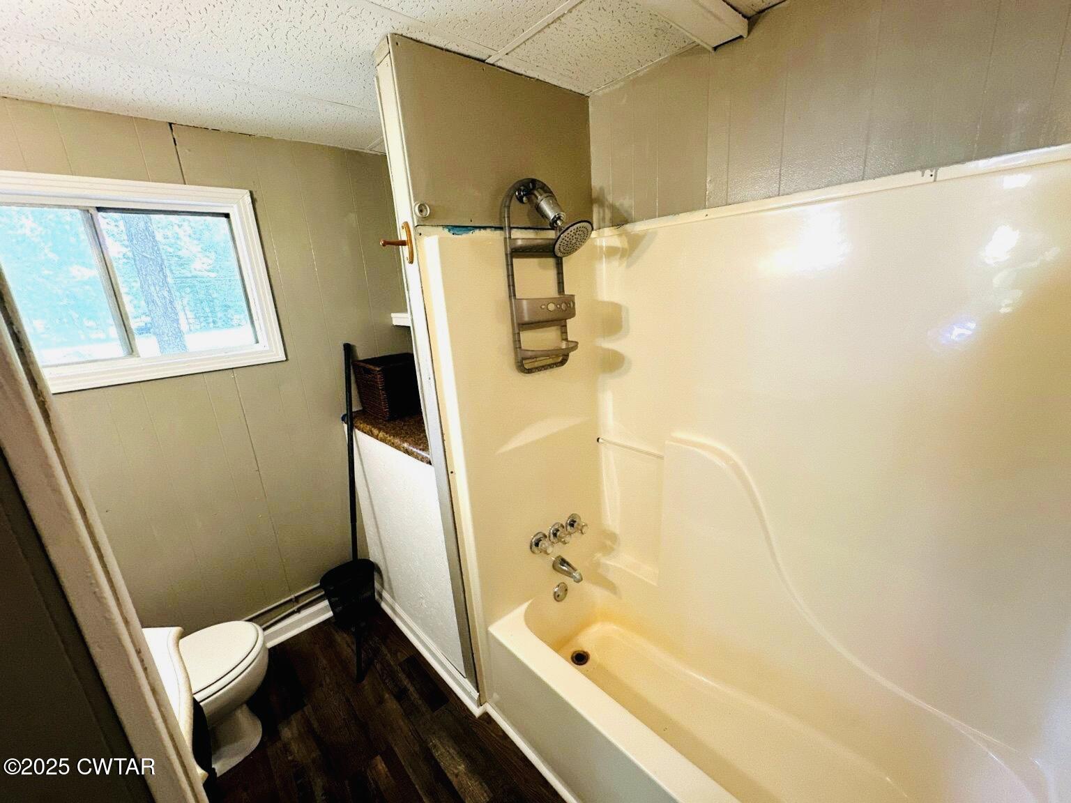 135 River Bend Road Brownsville, TN 38012 - Photo 13 of 14 a bathroom with a bathtub