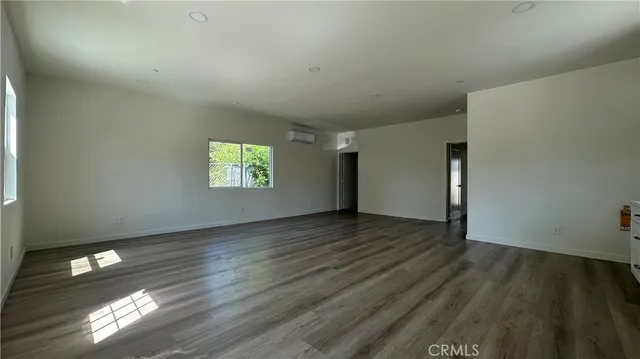 $2,400 | 117 Owens Lane, Pomona, CA 91766