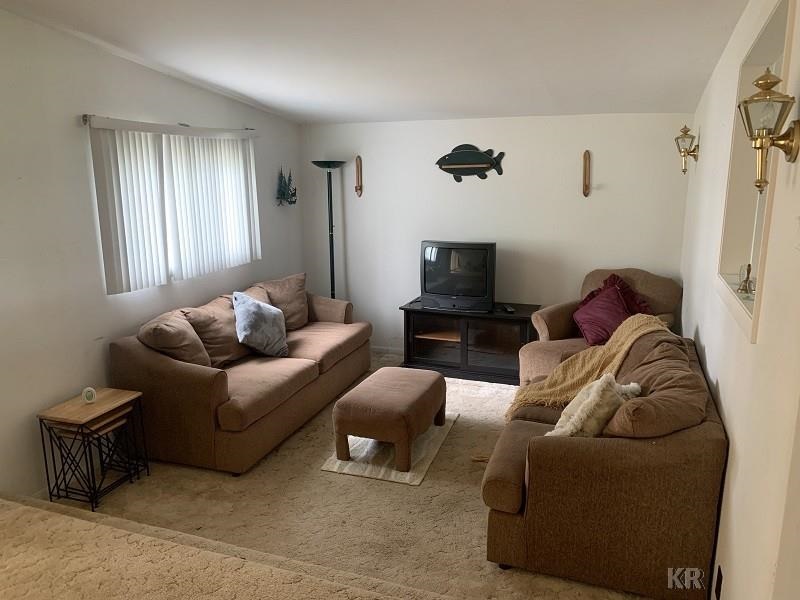 4272 Bay Road Gladwin, MI 48624 - Photo 8 of 20
