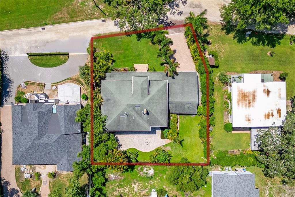 311 East 8th Avenue Windermere, FL 34786 - Photo 57 of 59 an aerial view of a house with a yard