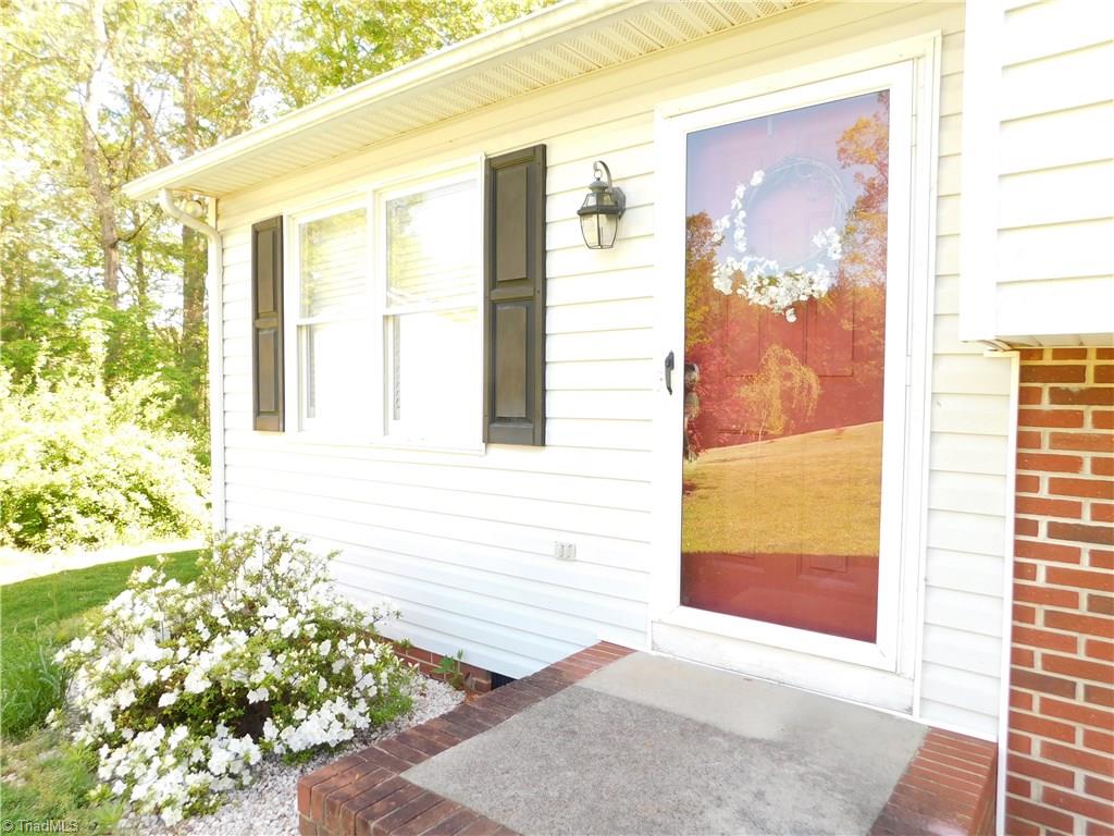 231 Oak Ridge Place Mount Airy, NC 27030 - Photo 2 of 26 Gallery Image 2