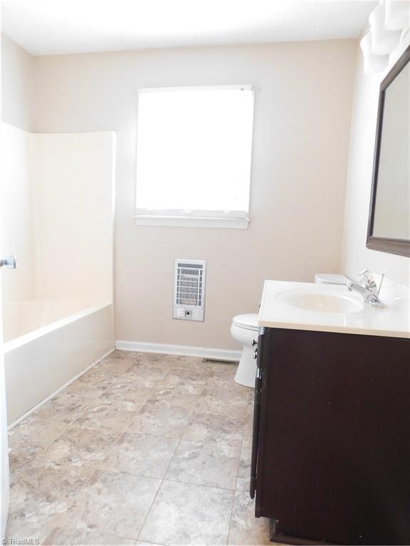 231 Oak Ridge Place Mount Airy, NC 27030 - Photo 12 of 26 Gallery Image 12