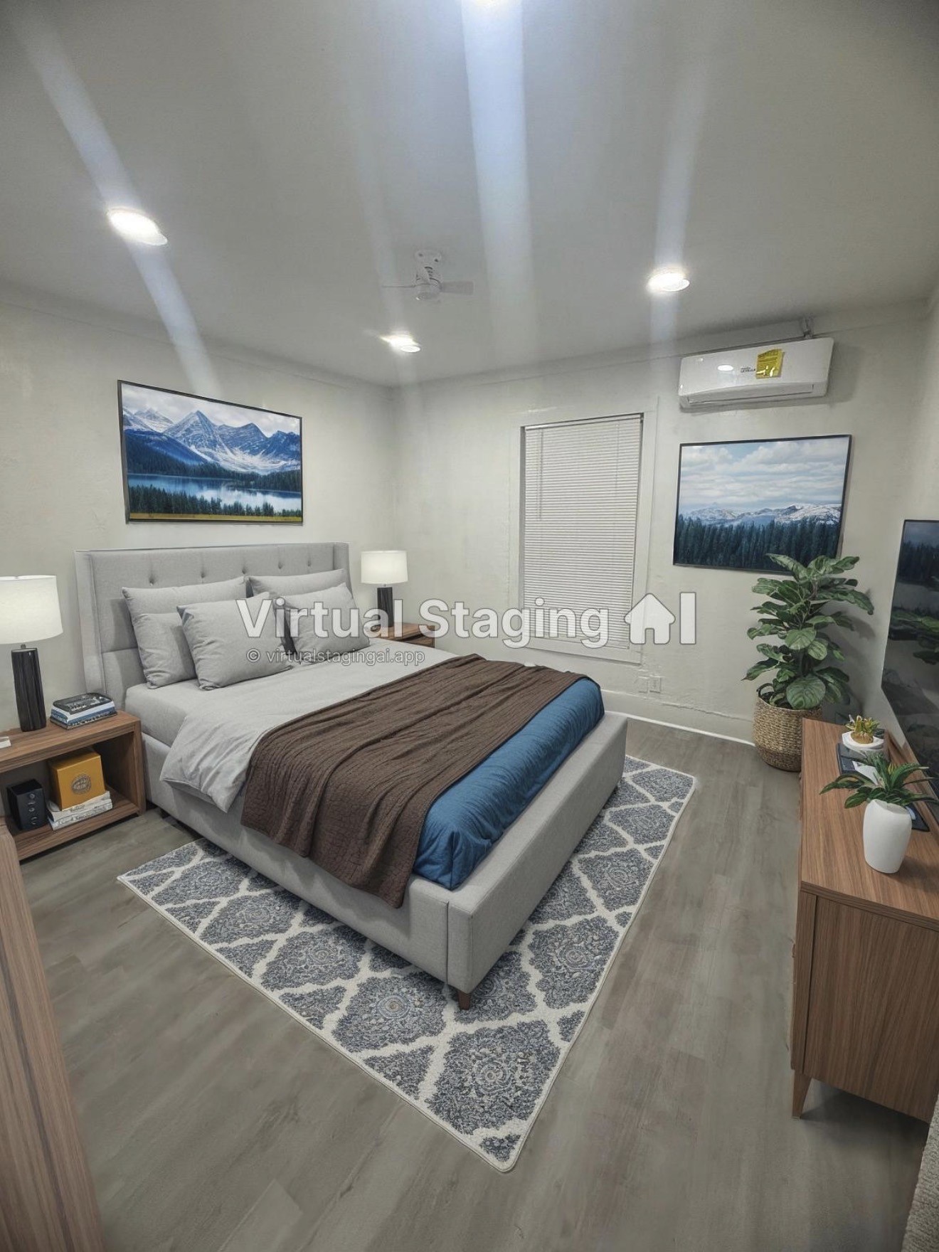 1009 Thomas Boulevard Port Arthur, TX 77640 - Photo 3 of 14 a bedroom with a bed and a flat screen tv