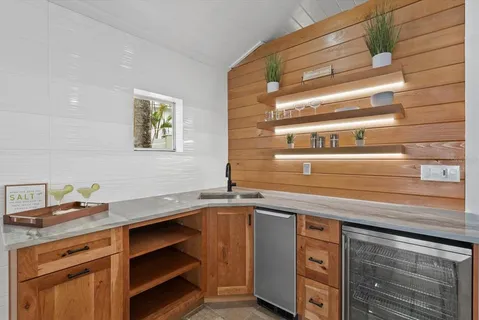 $6,900,000 | 10216 46th Avenue West, Bradenton, FL 34210