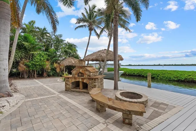 $6,900,000 | 10216 46th Avenue West, Bradenton, FL 34210