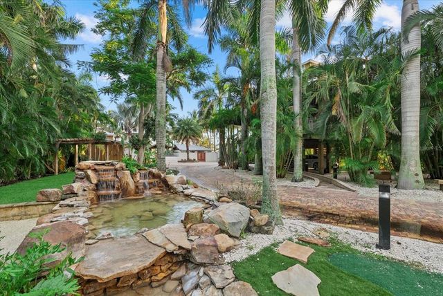 $6,900,000 | 10216 46th Avenue West, Bradenton, FL 34210