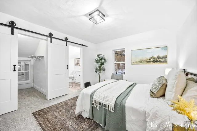 $319,900 | 117 Houseman Avenue Northeast, Grand Rapids, MI 49503