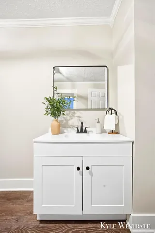 $319,900 | 117 Houseman Avenue Northeast, Grand Rapids, MI 49503