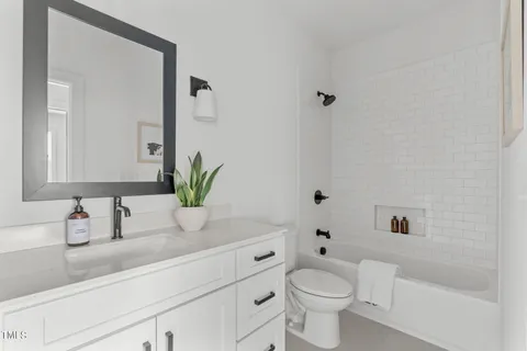 $579,000 | 6420 Tanner Oak Lane, Raleigh, NC 27613